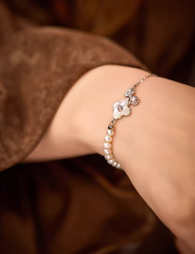 Blossom Pearl Shell Bracelet