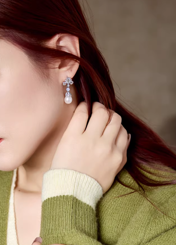 French Elegance Natural Pearl Dangle Earrings