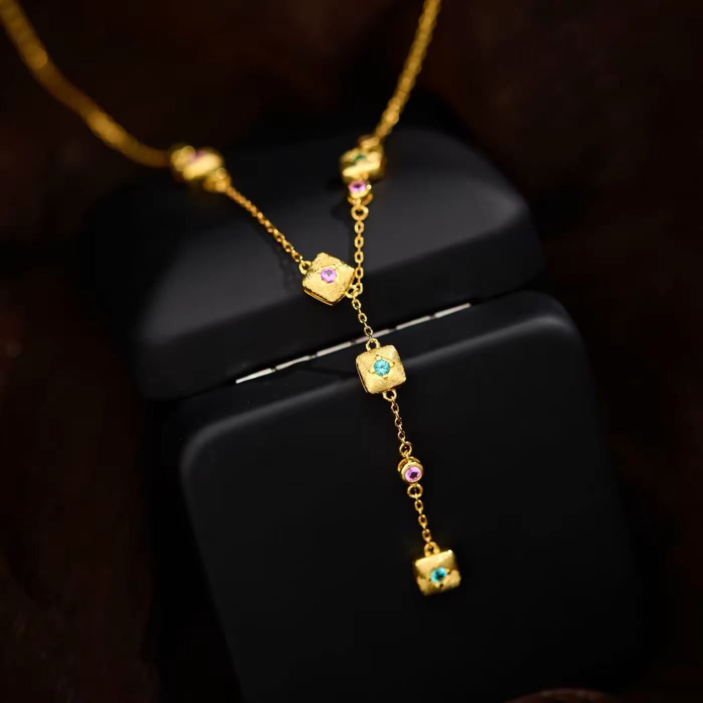 Auric Square Minimalist Chain Necklace